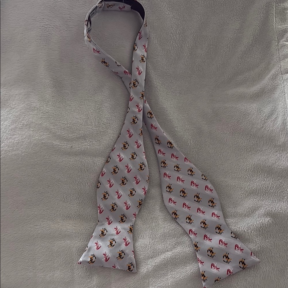Route One Apparel Maryland Crab Bowtie-Brand New Never Been Worn